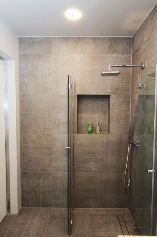 Badezimmer Fliesen Grau - Badezimmer Fliesen In Grau Moglichkeiten Und